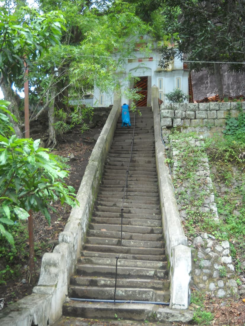 Mulkirigala Rock Temple