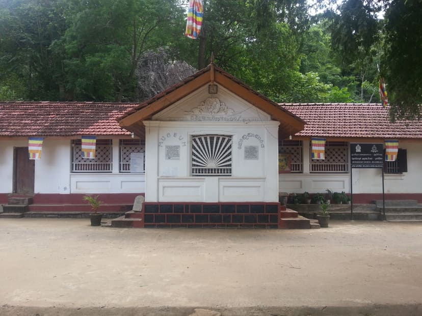 Mulkirigala Rock Temple